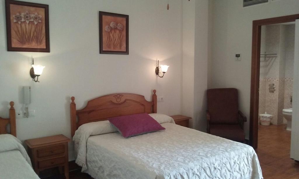 Hotel Las Flores Tolox Exterior foto